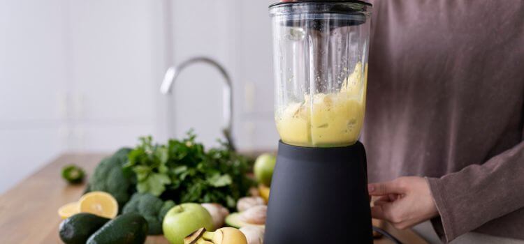 What Is a Cold Press Juicer