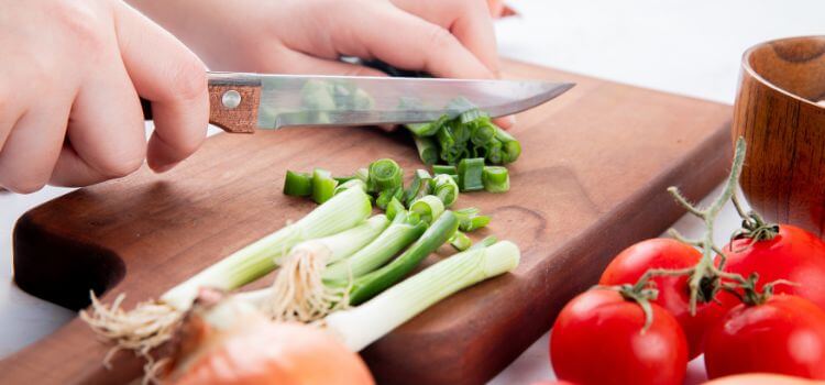 Why is Sharp Knives Used to Cut Vegetables